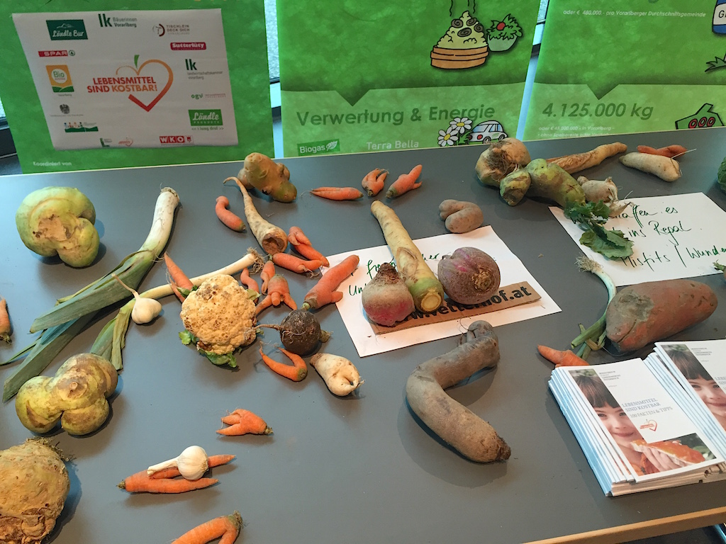 Lebensmittel, die es nicht in den Handel schaffen: krumme Karotten, kleine Kohlköpfe & Co